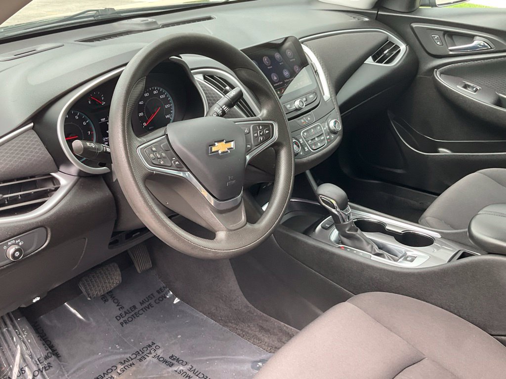 Used 2023 Chevrolet Malibu LT w/ Driver Confidence Package FWD image 11