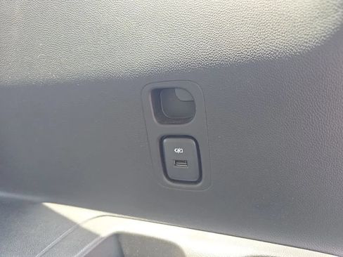 Used 2020 Buick Enclave Essence FWD image 39