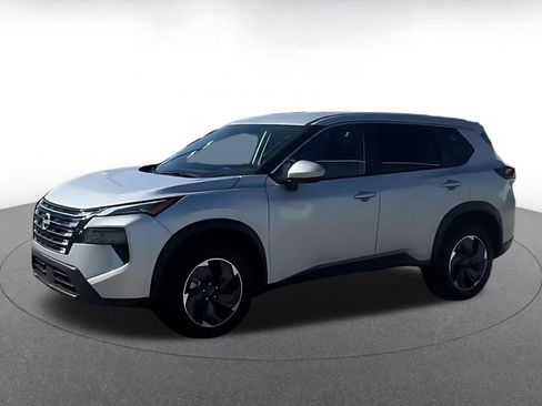 Used 2025 Nissan Rogue SV image 10