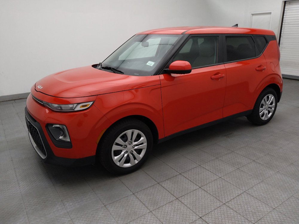 Used 2022 Kia Soul LX FWD image 2