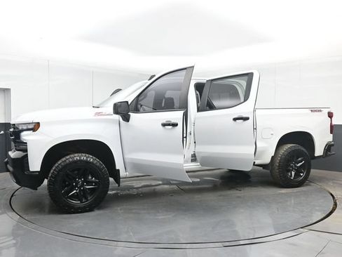 Used 2021 Chevrolet Silverado 1500 LT Trail Boss w/ Convenience Package II AWD/4WD image 52