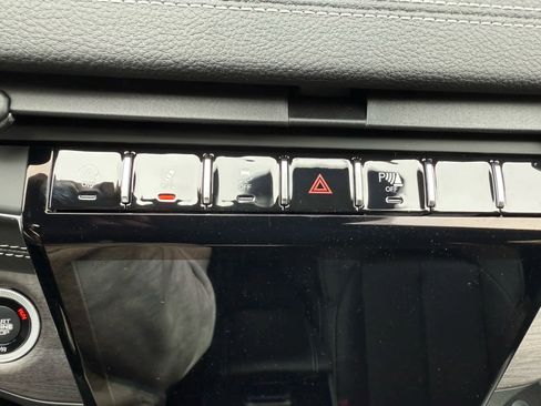 New 2025 Jeep Grand Cherokee L Limited image 23