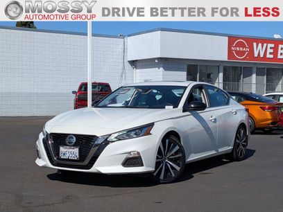 Certified 2021 Nissan Altima 2.5 SR w/ SR Premium Package