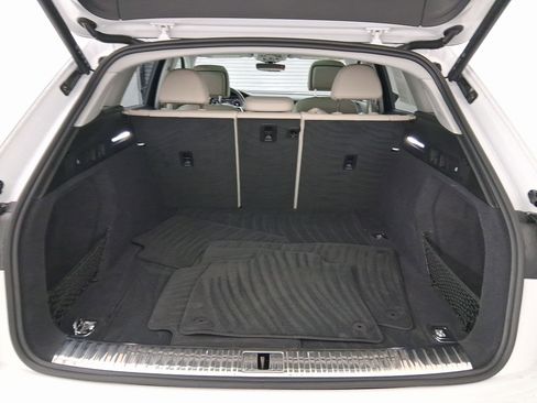 Certified 2024 Audi Q8 e-tron Premium Plus w/ Premium Plus Package image 32