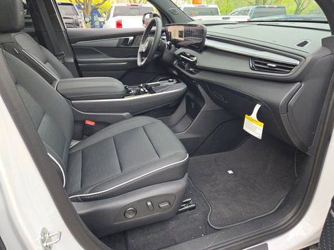 New 2026 Buick Enclave Sport Touring w/ Power Package FWD image 7