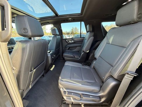 Used 2023 Chevrolet Tahoe Z71 w/ Luxury Package image 23