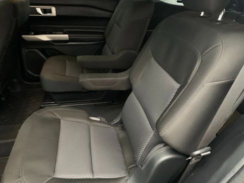 Used 2022 Ford Explorer XLT w/ Class IV Trailer Tow Package image 22