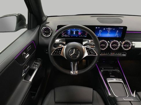 Certified 2025 Mercedes-Benz GLB 250 4MATIC image 13