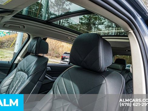 Used 2024 BMW X7 xDrive40i image 18