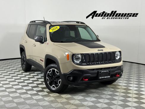 Used 2016 Jeep Renegade Trailhawk w/ Premium Trailhawk Package AWD/4WD image 1