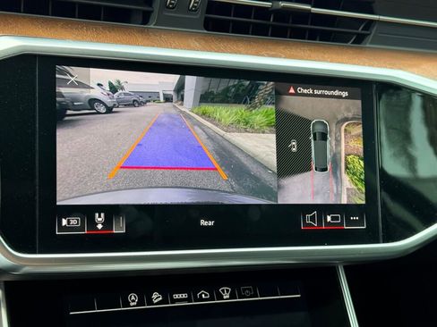 Used 2021 Audi A6 3.0T allroad Prestige w/ Prestige Package image 25