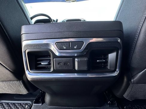 Used 2021 GMC Sierra 1500 AT4 w/ AT4 Value Package AWD/4WD image 28