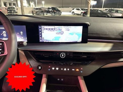 New 2025 Nissan Murano SL image 14