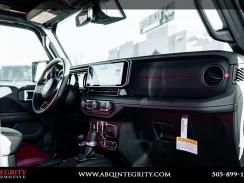 Used 2024 Jeep Wrangler Unlimited Rubicon 392 image 49