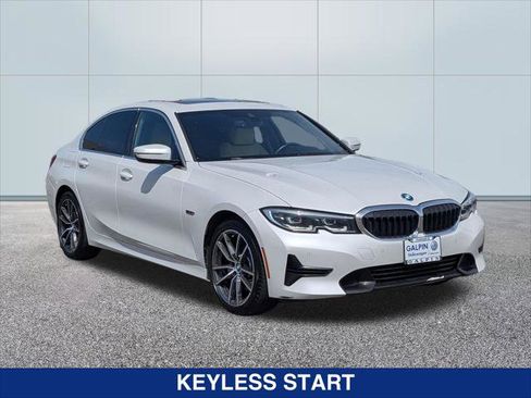 Used 2022 BMW 330e w/ Driving Assistance Package RWD image 7