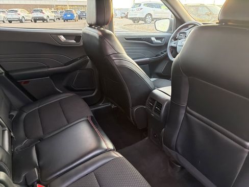 Used 2024 Ford Escape ST-Line w/ Cold Weather Package image 8