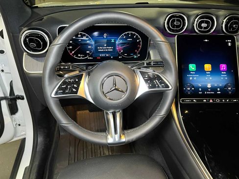 Certified 2025 Mercedes-Benz GLC 300 4MATIC image 26