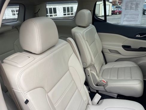 Used 2023 GMC Acadia Denali w/ Denali Ultimate Package image 43