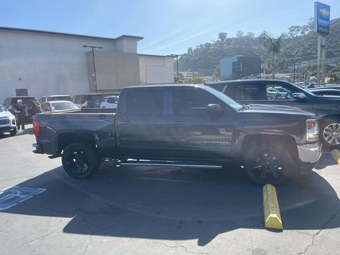 Used 2018 Chevrolet Silverado 1500 LT w/ All Star Edition image 2