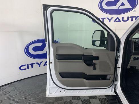 Used 2018 Ford F250 XL image 14