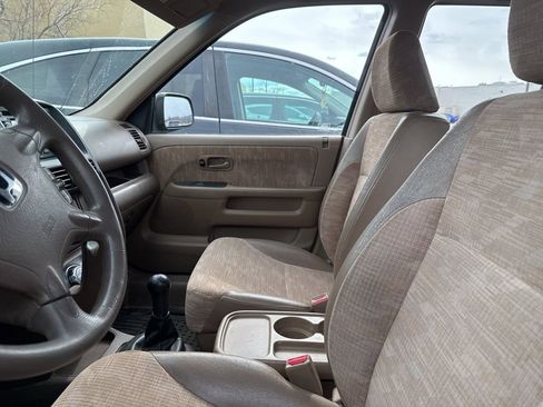 Used 2004 Honda CR-V LX image 2