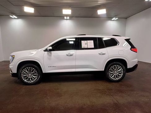 Used 2024 GMC Acadia Denali w/ LPO, Floor Liner Package FWD image 6