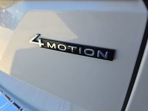 Used 2024 Volkswagen Atlas SEL Premium R-Line AWD/4WD image 20