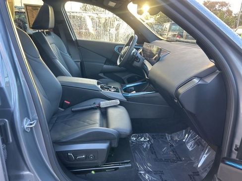 Used 2025 BMW X3 xDrive30i image 23