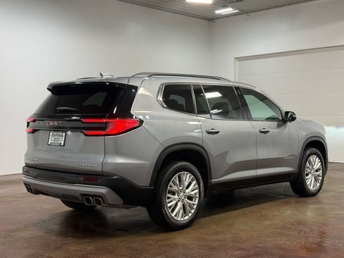 Used 2026 GMC Acadia Elevation w/ Elevation Premium Package AWD/4WD image 4