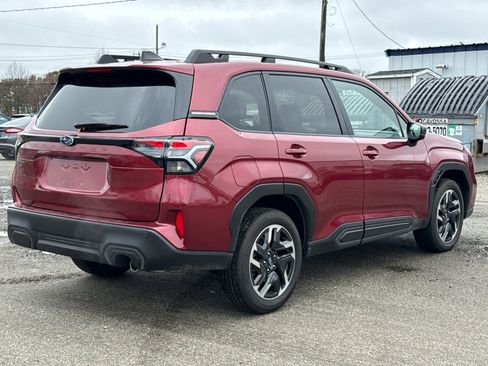 Certified 2025 Subaru Forester Limited image 4