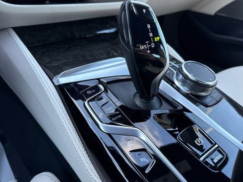 Used 2023 BMW 530e xDrive 530xe w/ Premium Package image 62