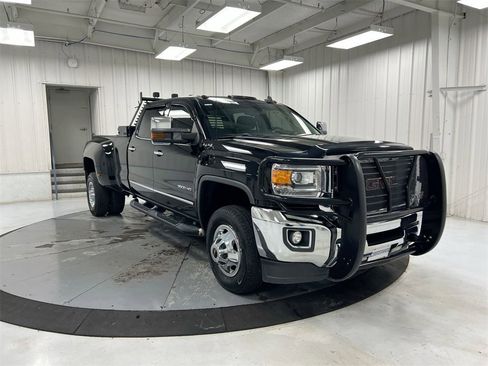 Used 2017 GMC Sierra 3500 SLT image 11