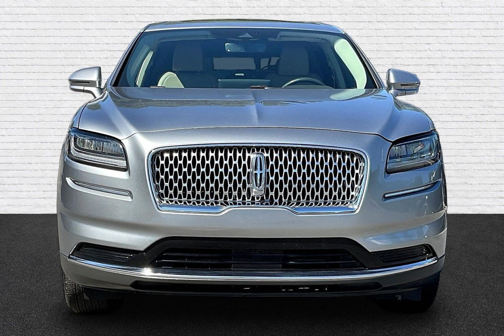 Used 2023 Lincoln Nautilus Reserve FWD image 2
