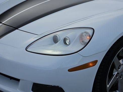 Used 2010 Chevrolet Corvette Convertible w/ Preferred Equipment Group image 11