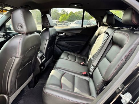 Used 2022 Chevrolet Equinox RS w/ RS Leather Package FWD image 16