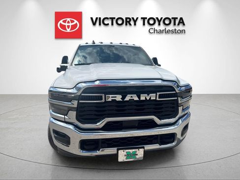 Used 2025 RAM 3500 Big Horn AWD/4WD image 8