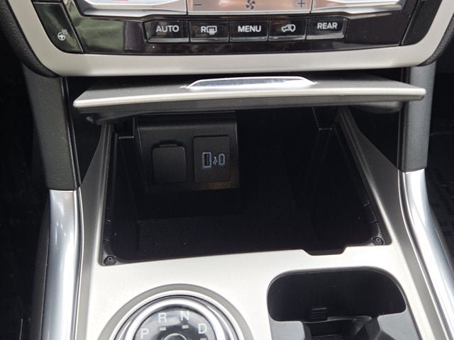 Used 2024 Ford Explorer XLT w/ Equipment Group 202A AWD/4WD image 26