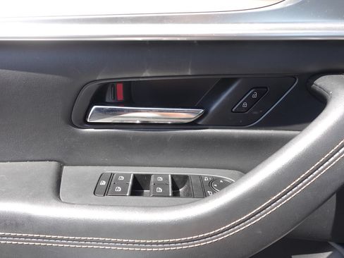 Certified 2024 MAZDA CX-90 Plug-In Hybrid w/ Preferred AWD/4WD image 17