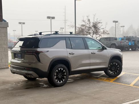 New 2026 Chevrolet Traverse Z71 w/ Enhanced Driving Package image 5