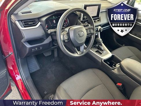 Used 2025 Toyota RAV4 XLE FWD image 13