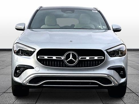 Certified 2025 Mercedes-Benz GLA 250 4MATIC image 2