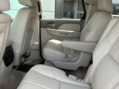 Used 2014 Chevrolet Tahoe LT w/ All-Star Edition AWD/4WD image 24