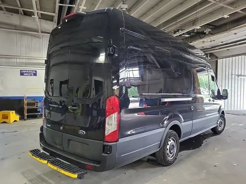 Used 2023 Ford Transit 250 148 High Roof Extended w/ Load Area Protection Package RWD image 4