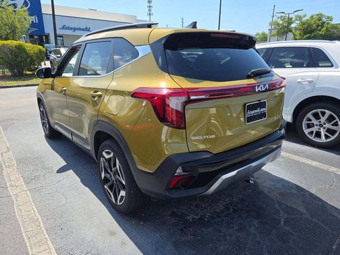 Used 2024 Kia Seltos SX w/ SX Sunroof Package AWD/4WD image 4