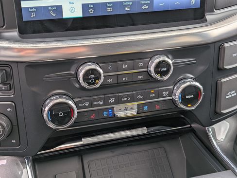 Used 2022 Ford F150 Lariat AWD/4WD image 23