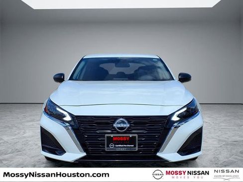 Certified 2025 Nissan Altima 2.5 S image 3