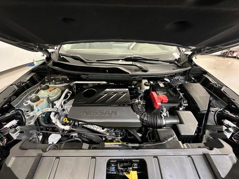 Used 2023 Nissan Rogue SV AWD/4WD image 33