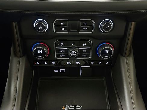 Used 2023 Chevrolet Tahoe High Country image 15