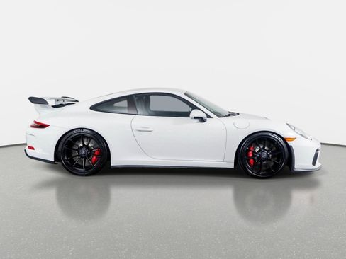 Used 2018 Porsche 911 GT3 w/ Sport Chrono Package RWD image 5
