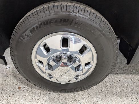 Used 2024 GMC Sierra 3500 Denali w/ Denali Reserve Package AWD/4WD image 13